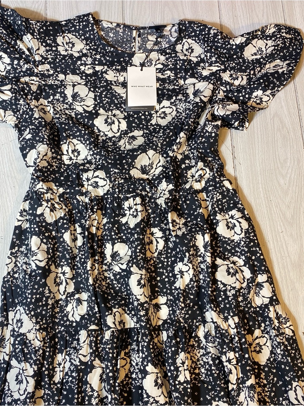 NWT Who What Wear Black White Floral Tiered Ruffle pockets Sleeve Midi Dress Siz